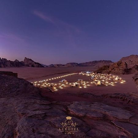 Wadi Rum Ufo Luxotel - Campsite מראה חיצוני תמונה